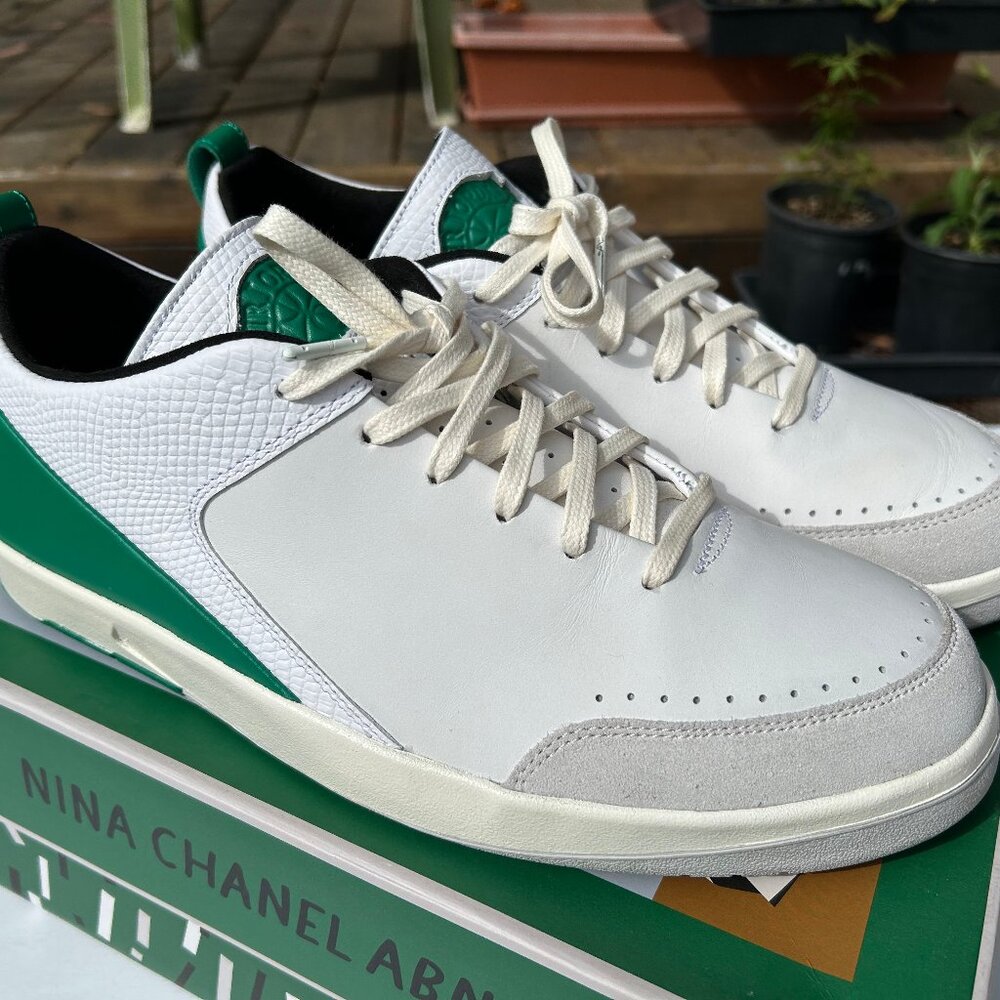 Womens Air Jordan 2 Retro Lo SE x Nina Chanel Abney - Size W12.5/M11; 8/10
